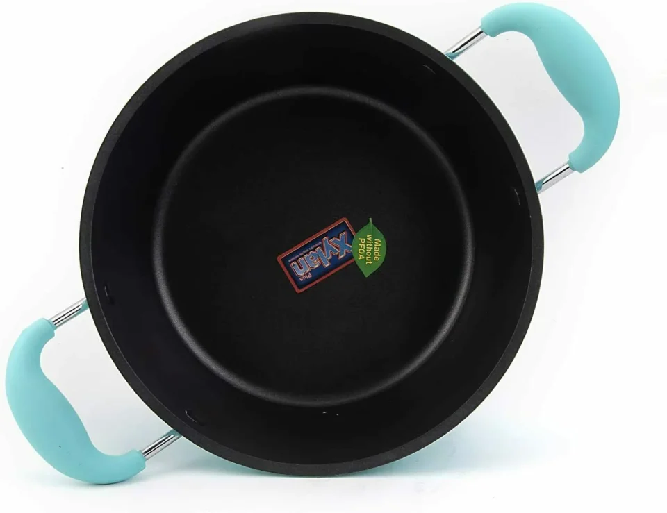 Select Outdoor Hamilton Beach Grooved Aqua Finish 4.2QT Dutch Oven HBB107